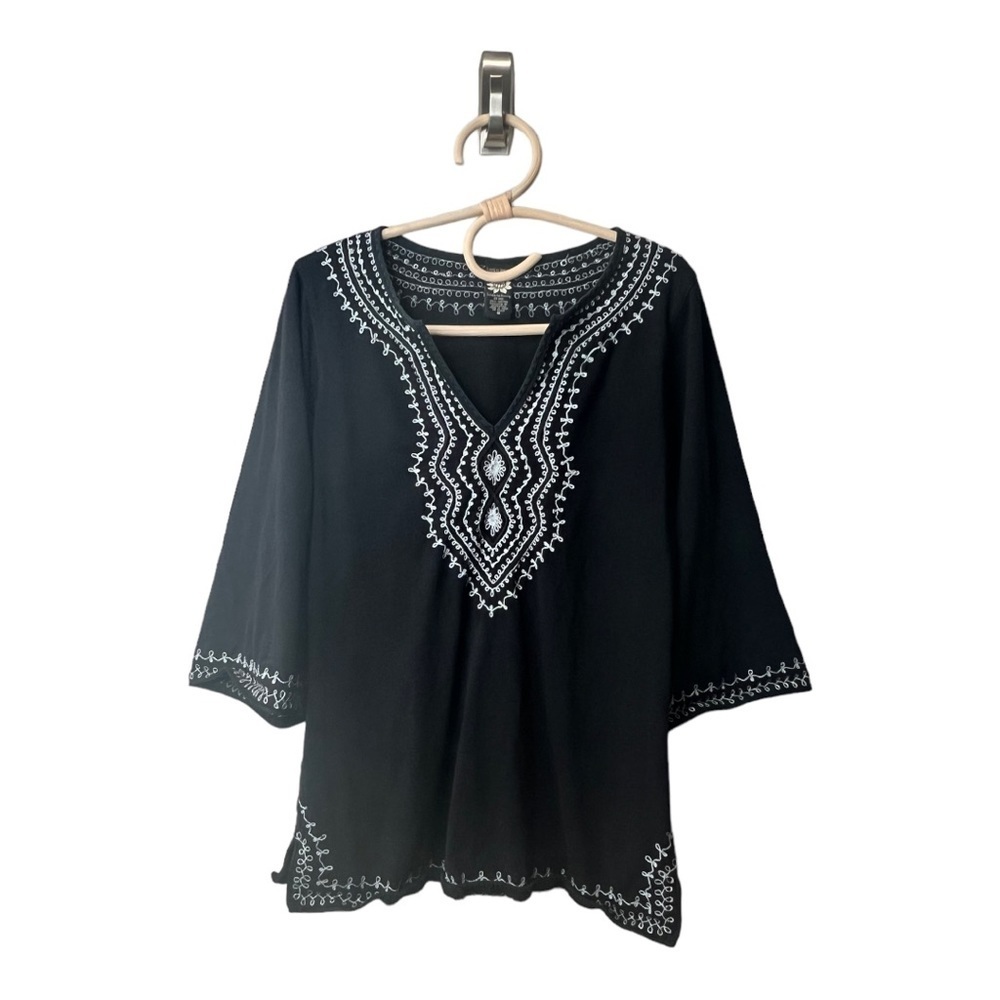 Lucky Brand Black/White/Silver Embroidered Split Neck Pullover Top Size Medium